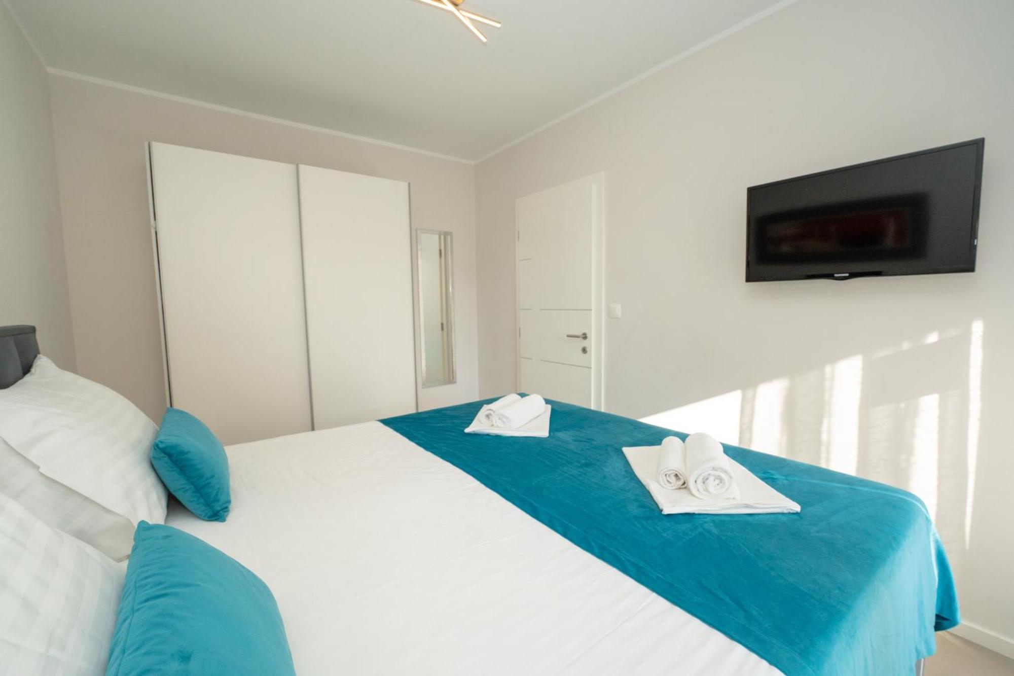 Relax Apartments Novalja Bagian luar foto