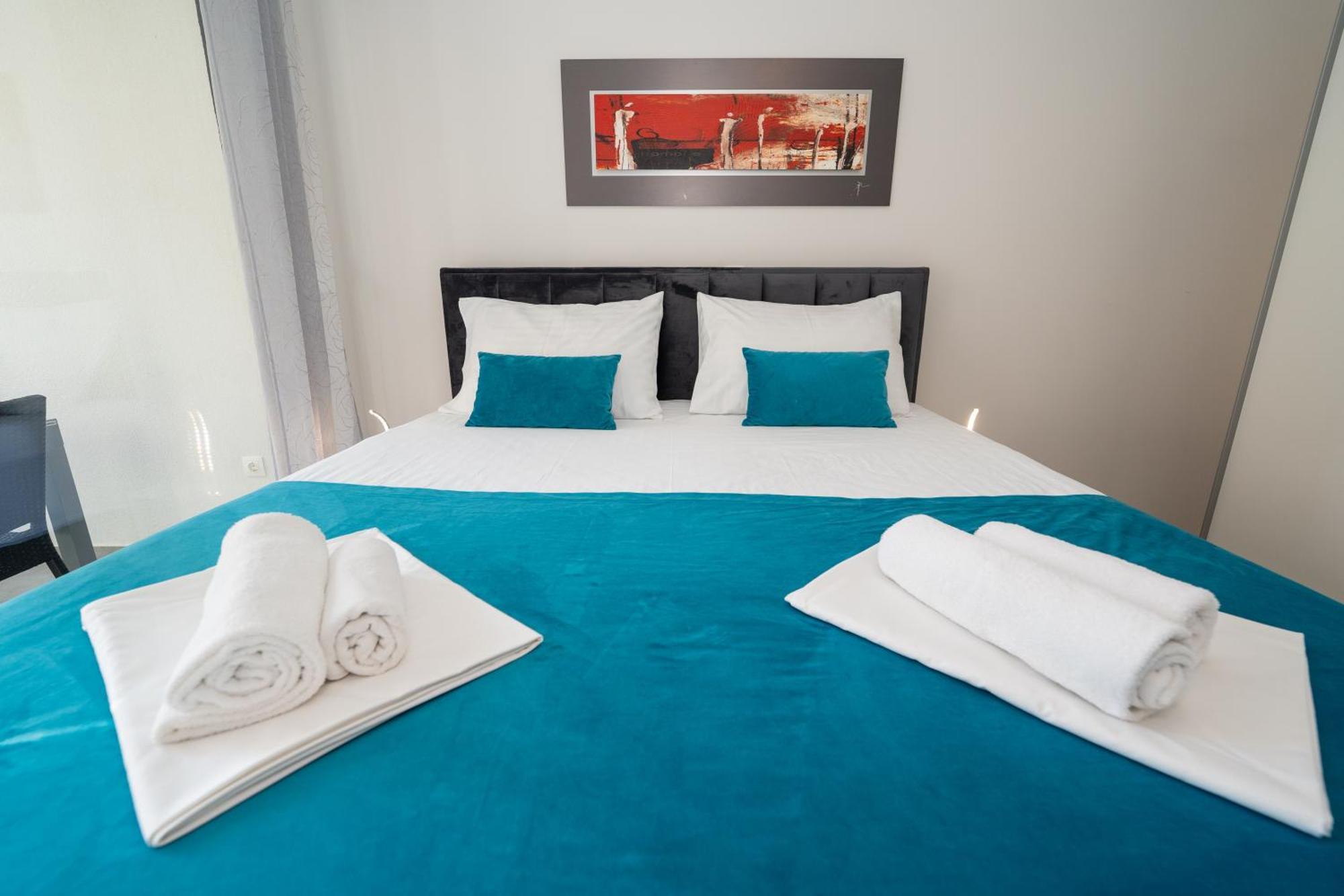 Relax Apartments Novalja Bagian luar foto