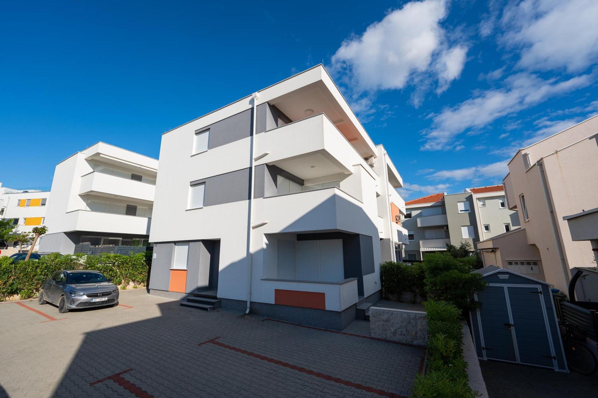 Relax Apartments Novalja Bagian luar foto