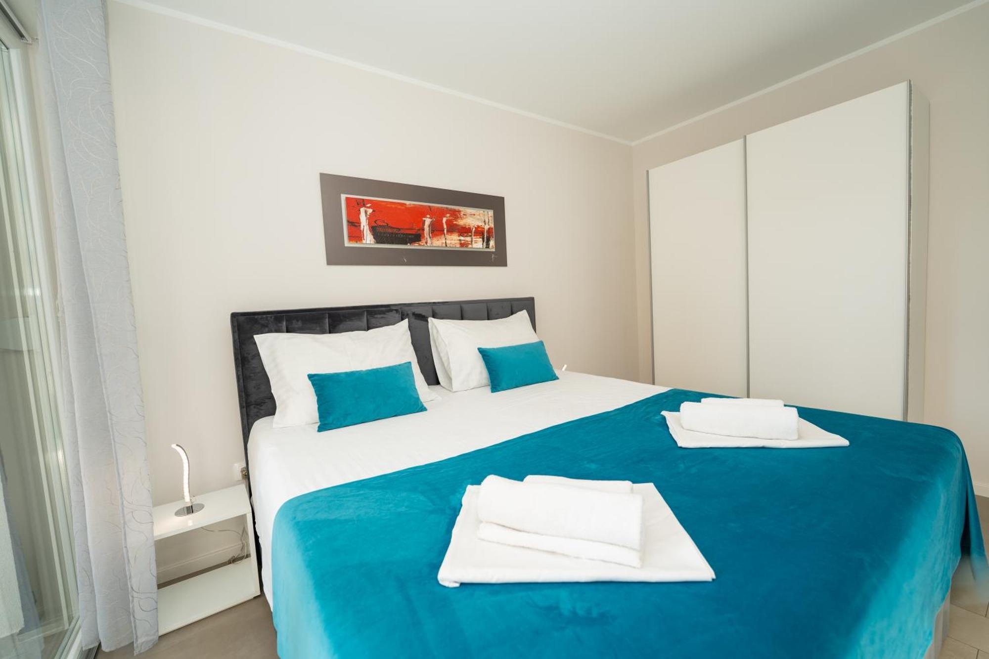 Relax Apartments Novalja Bagian luar foto